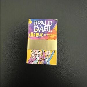 Roald Dahl ‘Charlie and the Chocolate Factory’ Mini Book w/ golden ticket